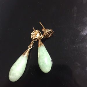 Chinese gold earrings with jade